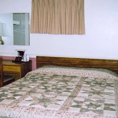 Judys Motel Bedford-3